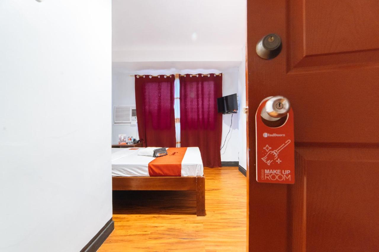 Reddoorz At Nirvana Pension House Bacolod Dış mekan fotoğraf
