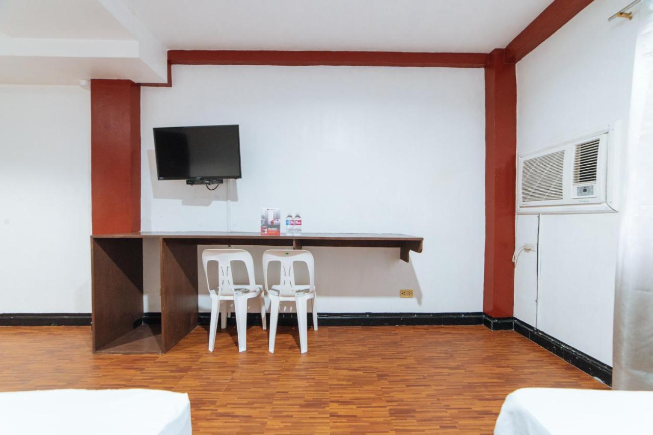 Reddoorz At Nirvana Pension House Bacolod Dış mekan fotoğraf
